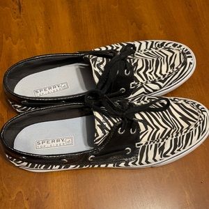 Sherry boat shoes zebra print. Worn one time.